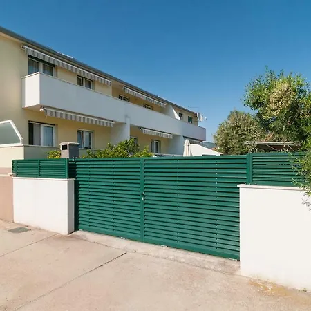 Koludrovac Villa Kastela
